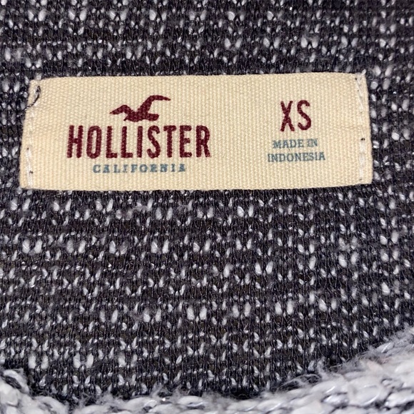 Hollister Marled Grey Sparkly Silver Crewneck Sweater - Picture 4 of 4